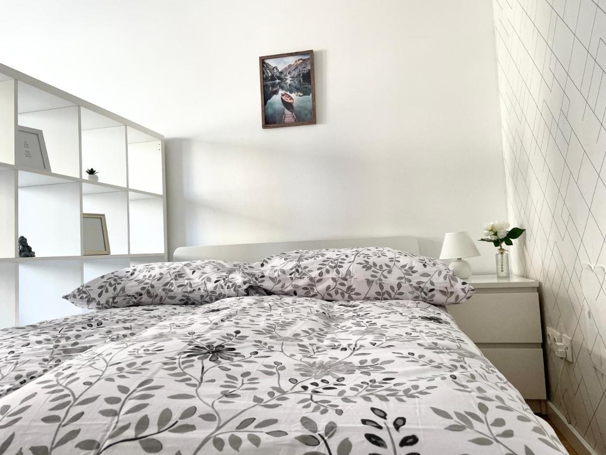 80M2 Apartment With Balcony & Free Netflix เวียนนา ภายนอก รูปภาพ